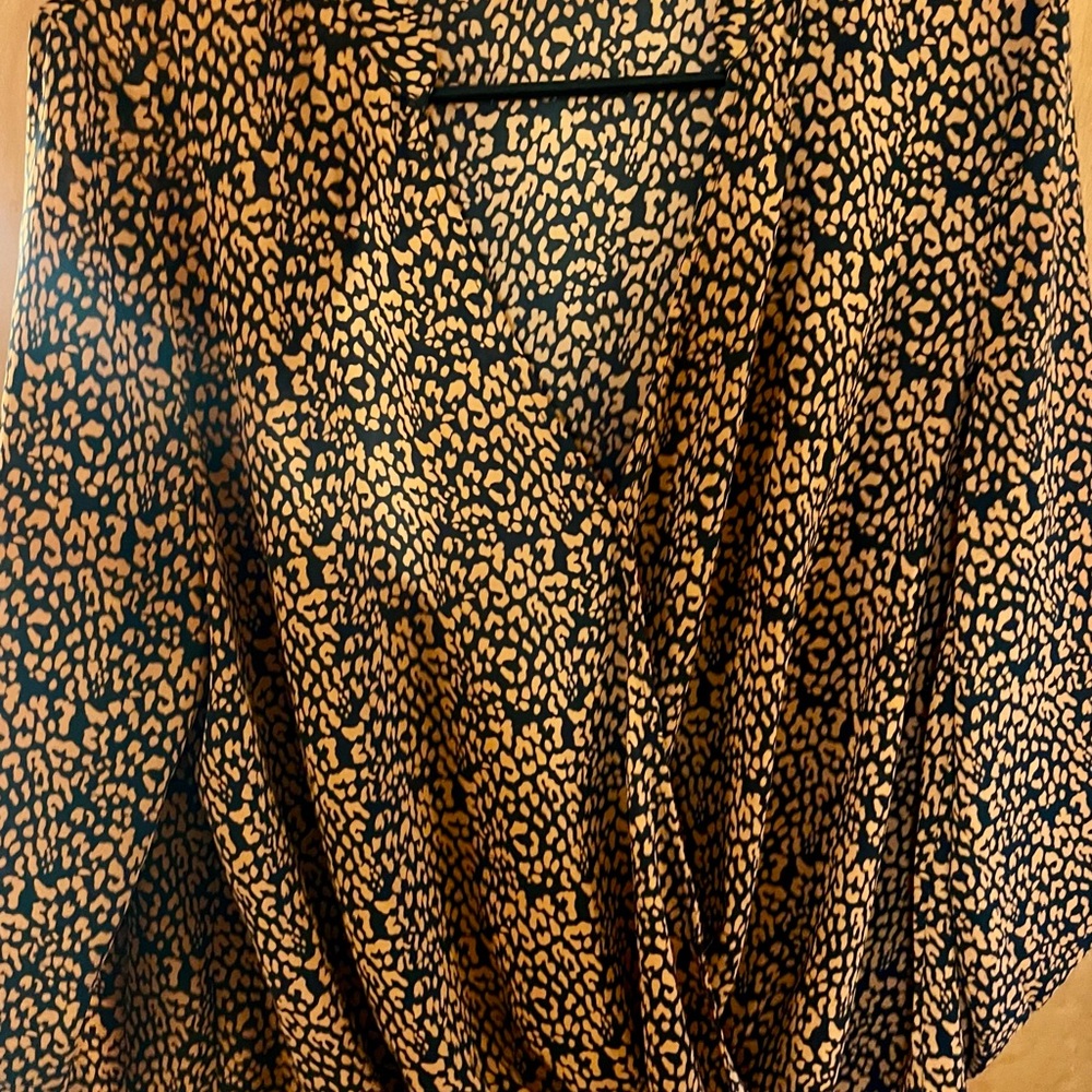 All in Favor Printed Wrap Top - Excellent Condition Large